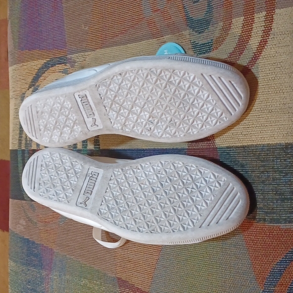 Women's Puma Tennis Shoes Size 9 - Picture 4 of 8